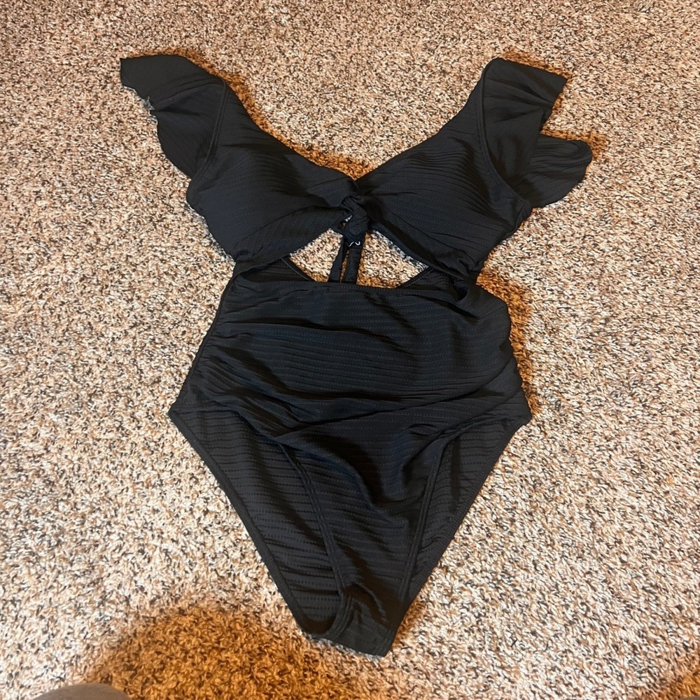 Musemaker One Piece Swimsuit Ruffle Sleeves Ruched Black Swimwear Medium